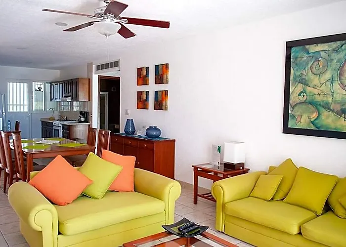 Tan-ik Hotel 4*